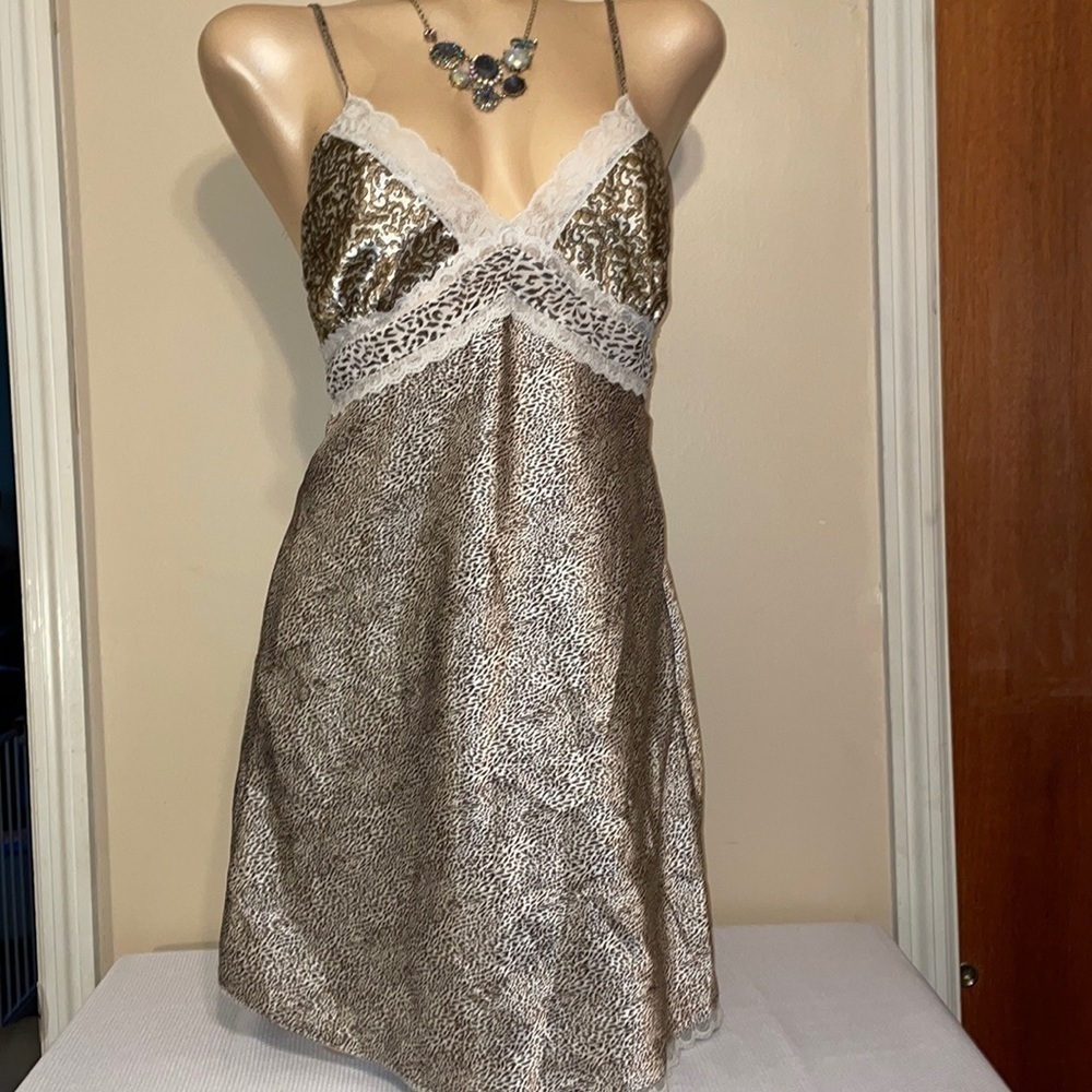 Secret treasures womens night gown medium satin lace cheetah pj lingerie tan